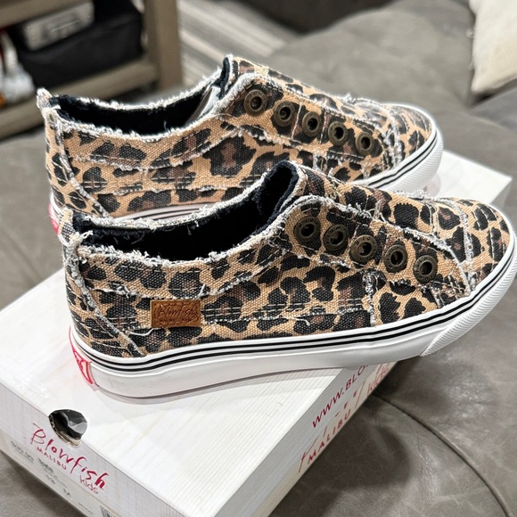 Blowfish Women's Tan Leopard Sneakers - Picture 1 of 1